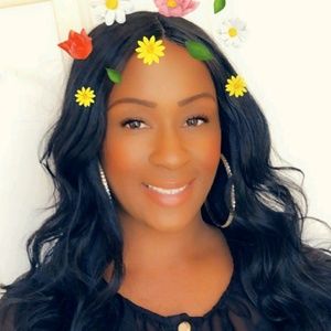 Meet your Posher, Delisha